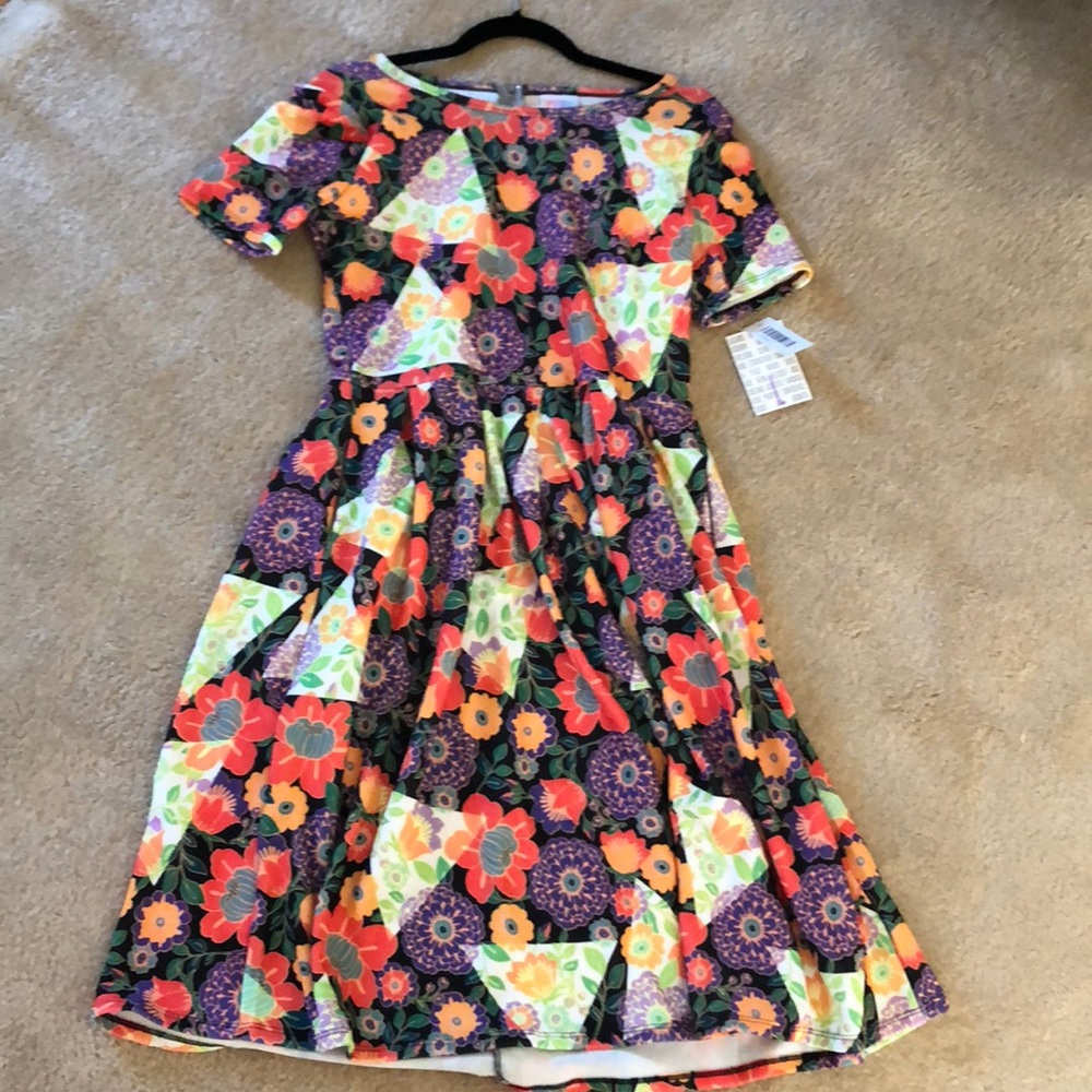 Lularoe Amelia large NWT